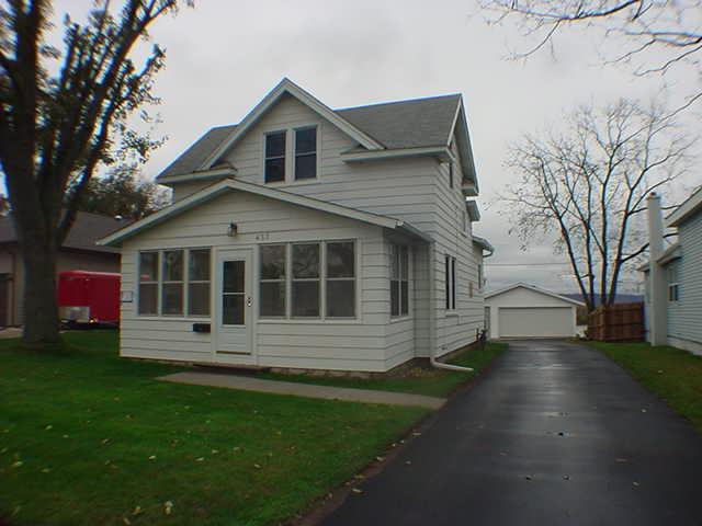 457 N 2nd Ave., Onalaska, WI 54650