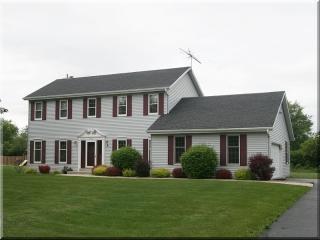 4404 Matthew Dr., Caledonia, WI 53402