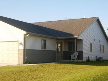 1542 Falcon Way, Sheboygan Falls, WI 53085