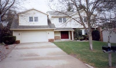 1112 Parkridge Dr, Onalaska, WI 54650