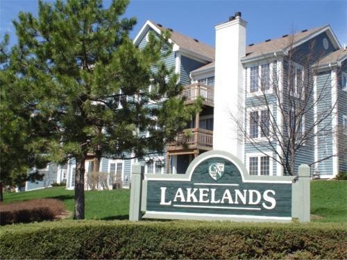 1045 Lakeland Dr #9-35, Geneva, WI 53147