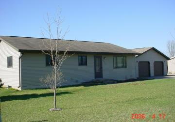 W8265 Woodview Dr., Onalaska, WI 54650