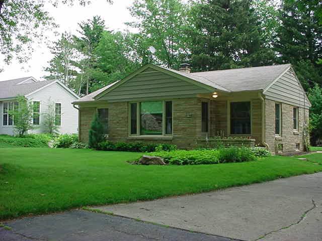 1160 Webster Ave., Brookfield, WI 53005