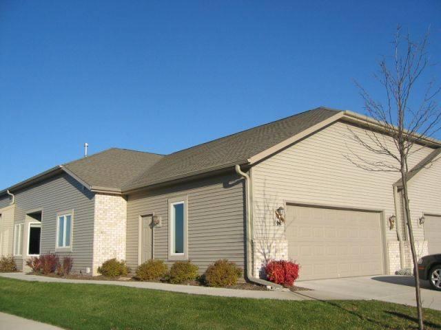 2126 Broken Hill Rd., Waukesha, WI 53188