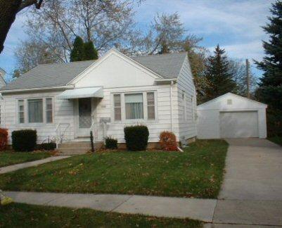 7522 W Meinecke Ave., Wauwatosa, WI 53213