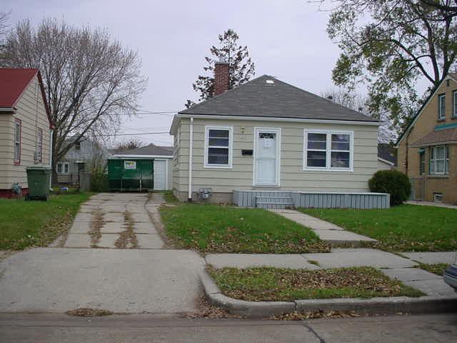 4455 N 40th St, Milwaukee, WI 53209