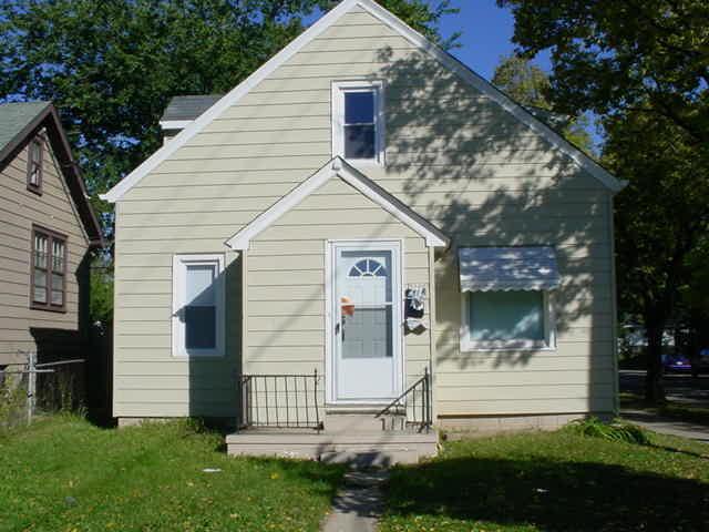 5000 N 39th St., Milwaukee, WI 53209
