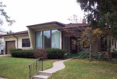 338 S Losey Blvd, La Crosse, WI 54601