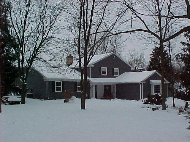 W6075 Cty Road U, Plymouth, WI 53073