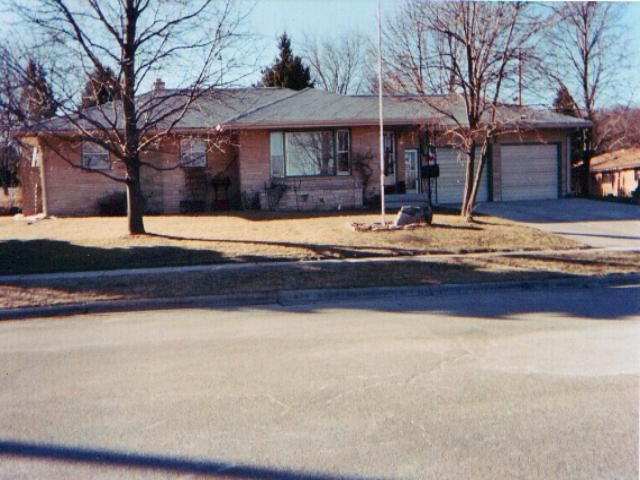 918 S 6th Ave., West Bend, WI 53095