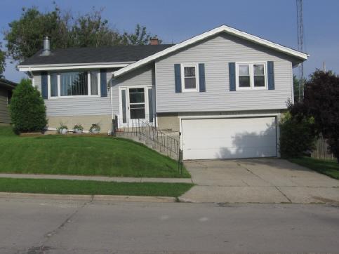 6214 51st Ave., Kenosha, WI 53142