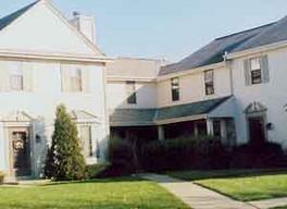 330 Willow Grove Dr. #D, Pewaukee, WI 53072