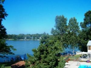 12101 217th Ave., Salem, WI 53104