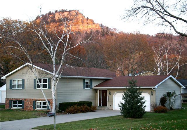 1223 S 28th St., La Crosse, WI 54601