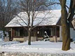 932 Park Ave., West Bend, WI 53090