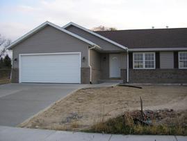 1921 Daisy Dr., West Bend, WI 53090