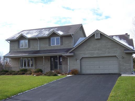 905 Pitzka Rd., Brookfield, WI 53045