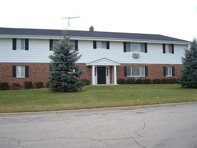 2079 Emery Ct., East Troy, WI 53120