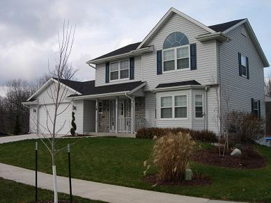 350 Emerald Hills Dr., Fredonia, WI 53021