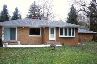 6072 N Sunny Point Rd., Glendale, WI 53209