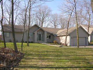 6837 S 35th St., Franklin, WI 53132
