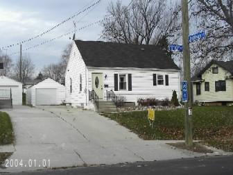 2114 S 10th St., Manitowoc, WI 54220