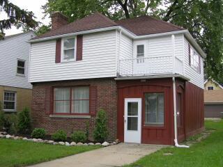 4855 W Fond Du Lac Ave., Milwaukee, WI 53216