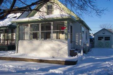 3320 Lindermann, Racine, WI 53405