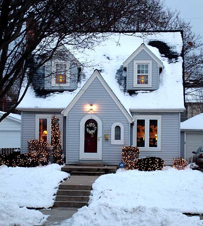 2732 N Lefeber Ave., Wauwatosa, WI 53210