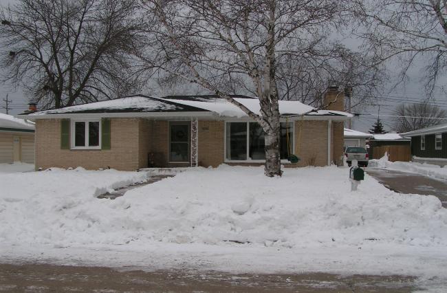 4141 St Clair St., Racine, WI 53402