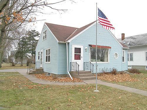 416 2nd Ave., Holmen, WI 54636