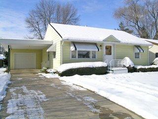 1614 S 30th St., La Crosse, WI 54601