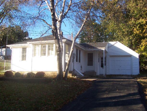 2012 N Norton Ave, Waukesha, WI 53188