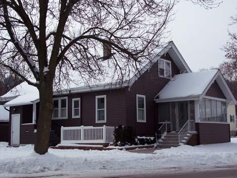 327 Western Ave, Plymouth, WI 53073