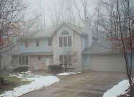 14580 W Crest View Dr., New Berlin, WI 53151