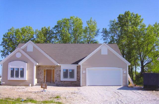 8811 W Silverwood Ct., Franklin, WI 53132