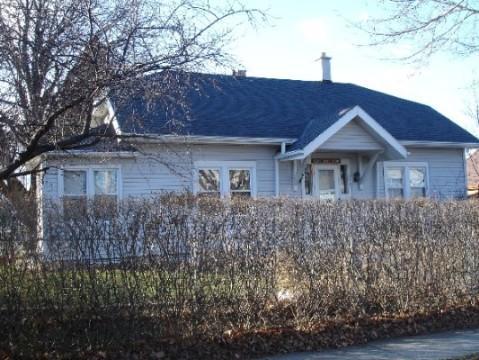 2791 S Linebarger Ter., Milwaukee, WI 53207