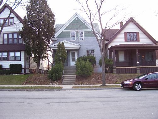 437 E Russell Ave., Milwaukee, WI 53207