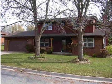 1202 Greenridge Dr, Onalaska, WI 54650