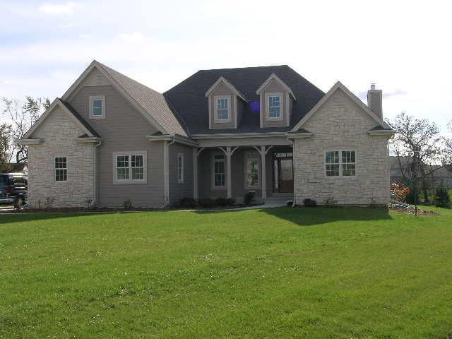 1116 Stony Meadow Ct., Pewaukee, WI 53072