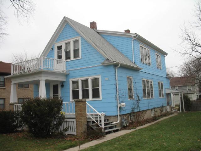 2762 N Wauwatosa Ave., Wauwatosa, WI 53210