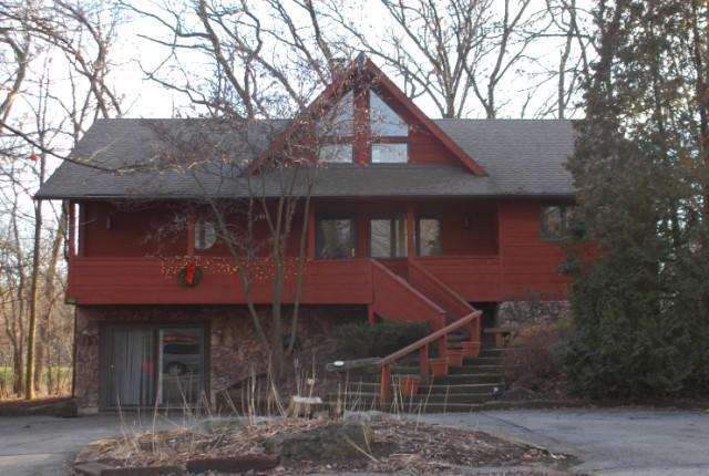 153 St. Andrews Tr., Fontana, WI 53125