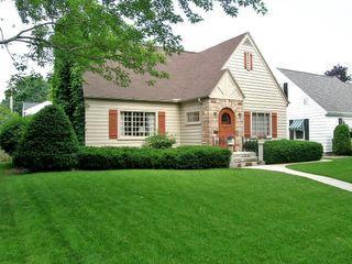 447 N 23rd St., La Crosse, WI 54601