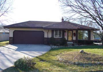 127 Chestnut Ridge Dr., Hartland, WI 53029