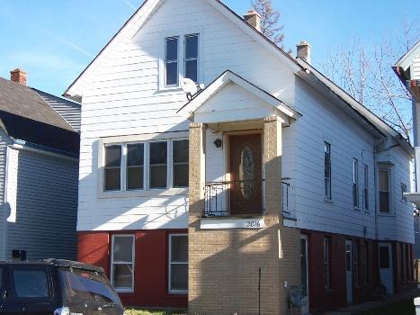 2016 S 15th Pl, Milwaukee, WI 53204