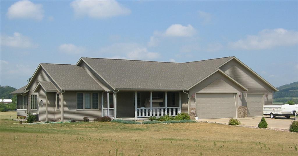 N6809 Roberts Rd., Onalaska, WI 54636