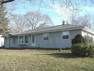 W224S1520 Whitehall St., Waukesha, WI 53186