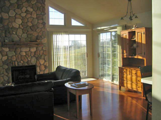 1696 Cottage Dr. #07-30, Geneva, WI 53147