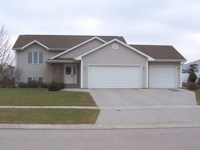 1058 New Haven, Fond Du Lac, WI 54935
