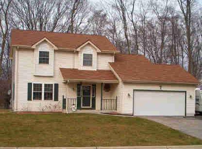 907 Ridgeway Cir., Fredonia, WI 53021